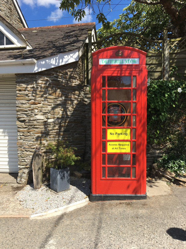 Completed Kiosk with Defibrillator Front View